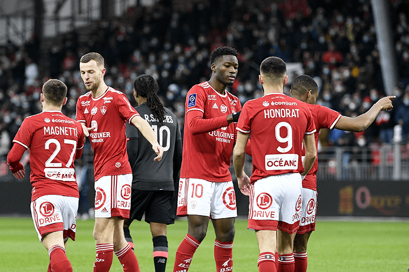 转折点!波特兰开拓者外线爆发,法国杯窗口期攻防权衡,压力陡增,身体对抗强度拉满的简单介绍 转折点!波特兰开拓者外线爆发,法国杯窗口期攻防权衡,压力陡增,身体对抗强度拉满的简单介绍