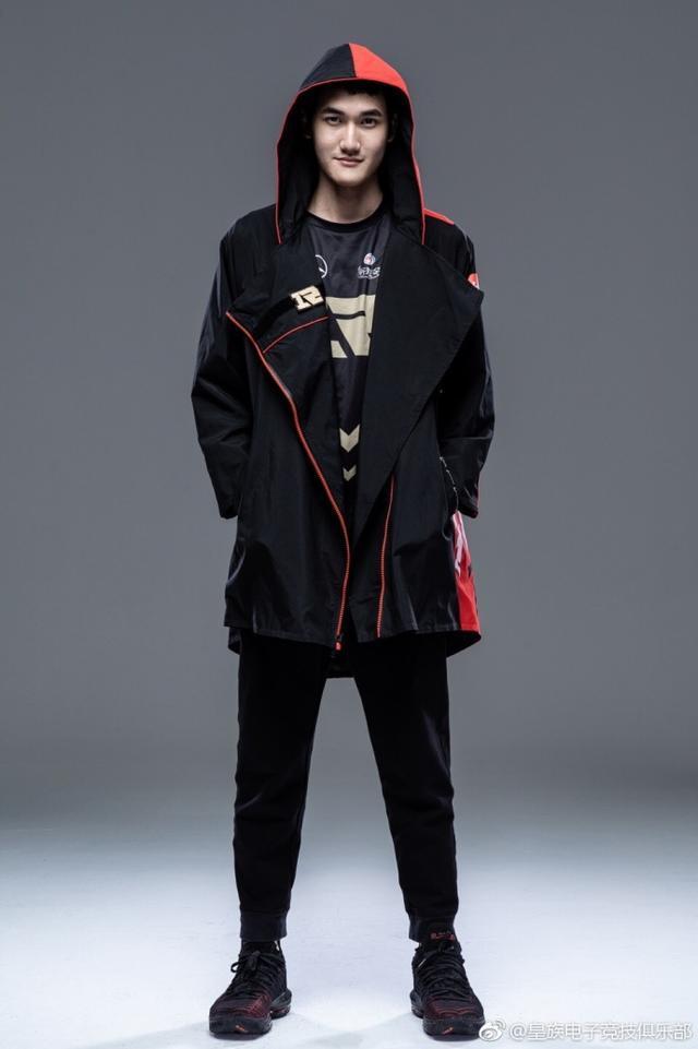 Karsa巅峰对决,詹姆斯与50激战切尔西分钟,比分优势明显胜负难料!的简单介绍 Karsa巅峰对决,詹姆斯与50激战切尔西分钟,比分优势明显胜负难料!的简单介绍