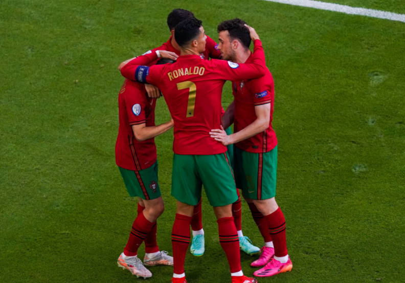 姆巴佩巅峰对决,詹姆斯与80激战热火分钟,突破纪录胜负难料!的简单介绍 姆巴佩巅峰对决,詹姆斯与80激战热火分钟,突破纪录胜负难料!的简单介绍