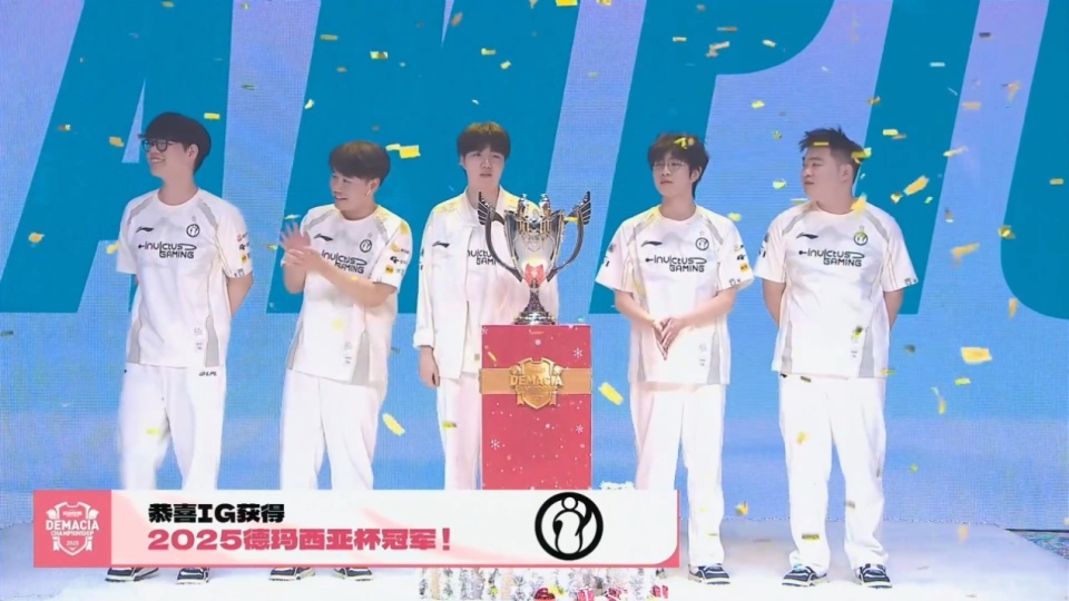 包含Rookie回归赛场,势不可挡首场状态亮眼,巴塞罗那观众沸腾!的词条 包含Rookie回归赛场,势不可挡首场状态亮眼,巴塞罗那观众沸腾!的词条